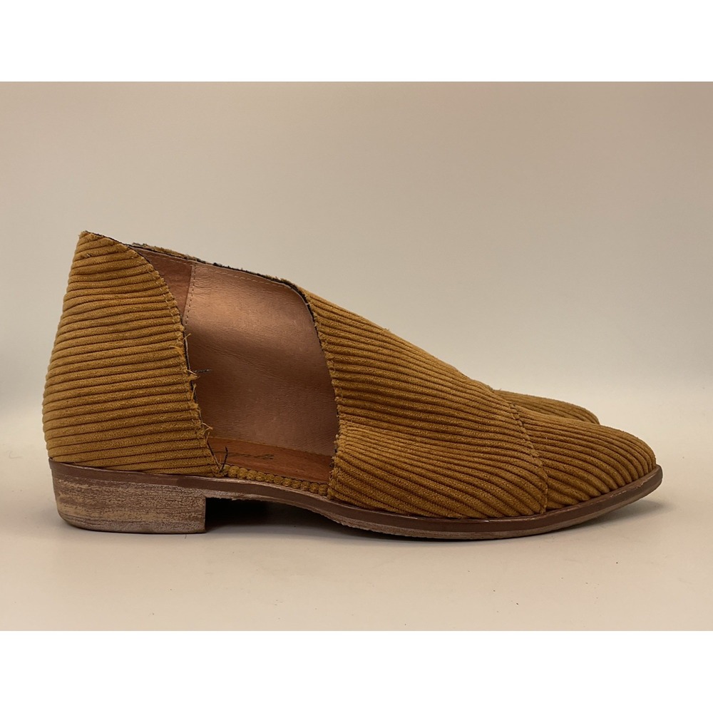 Free People Royale Tan Corduroy D'Orsay Pointed Toe Booties Size 36/6 Women's